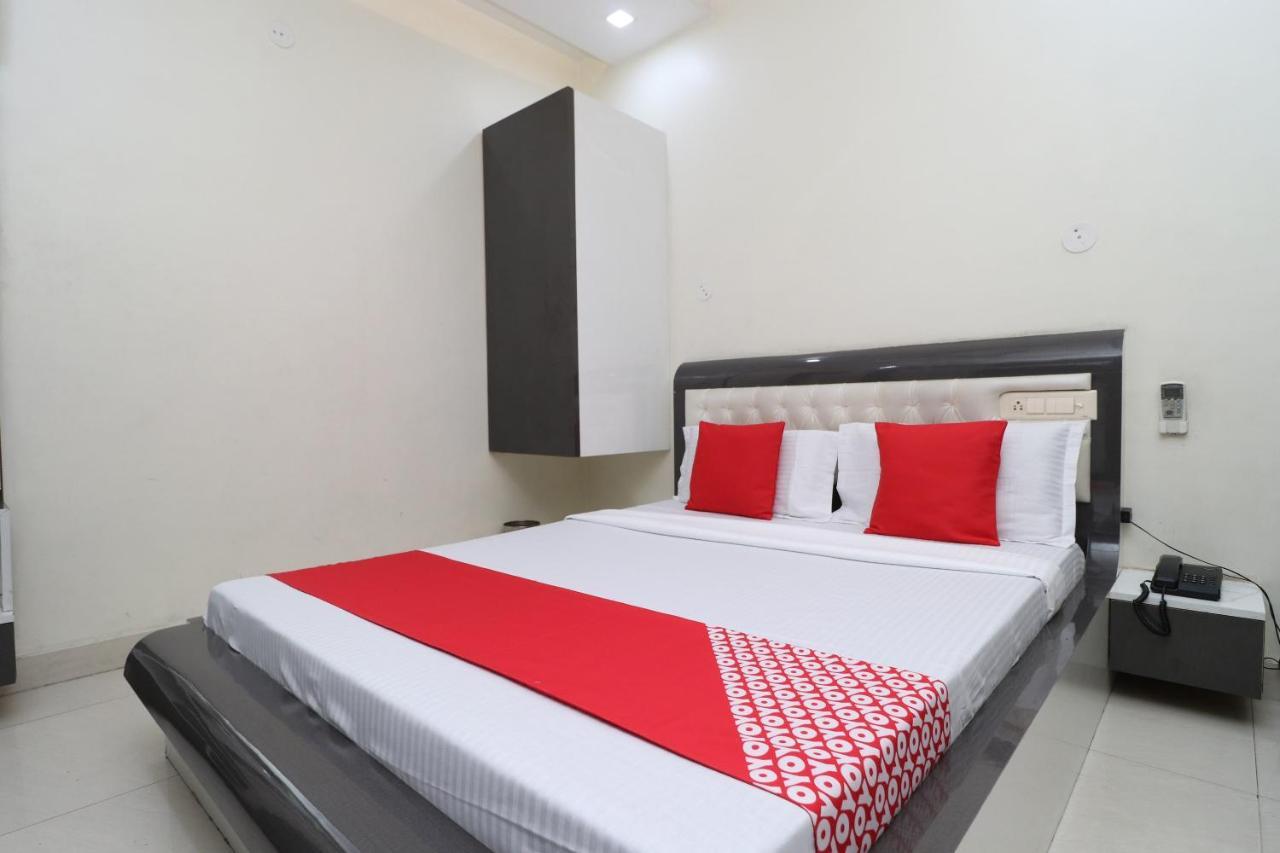 Oyo 29637 Hotel Kakkar Ludhiana Extérieur photo