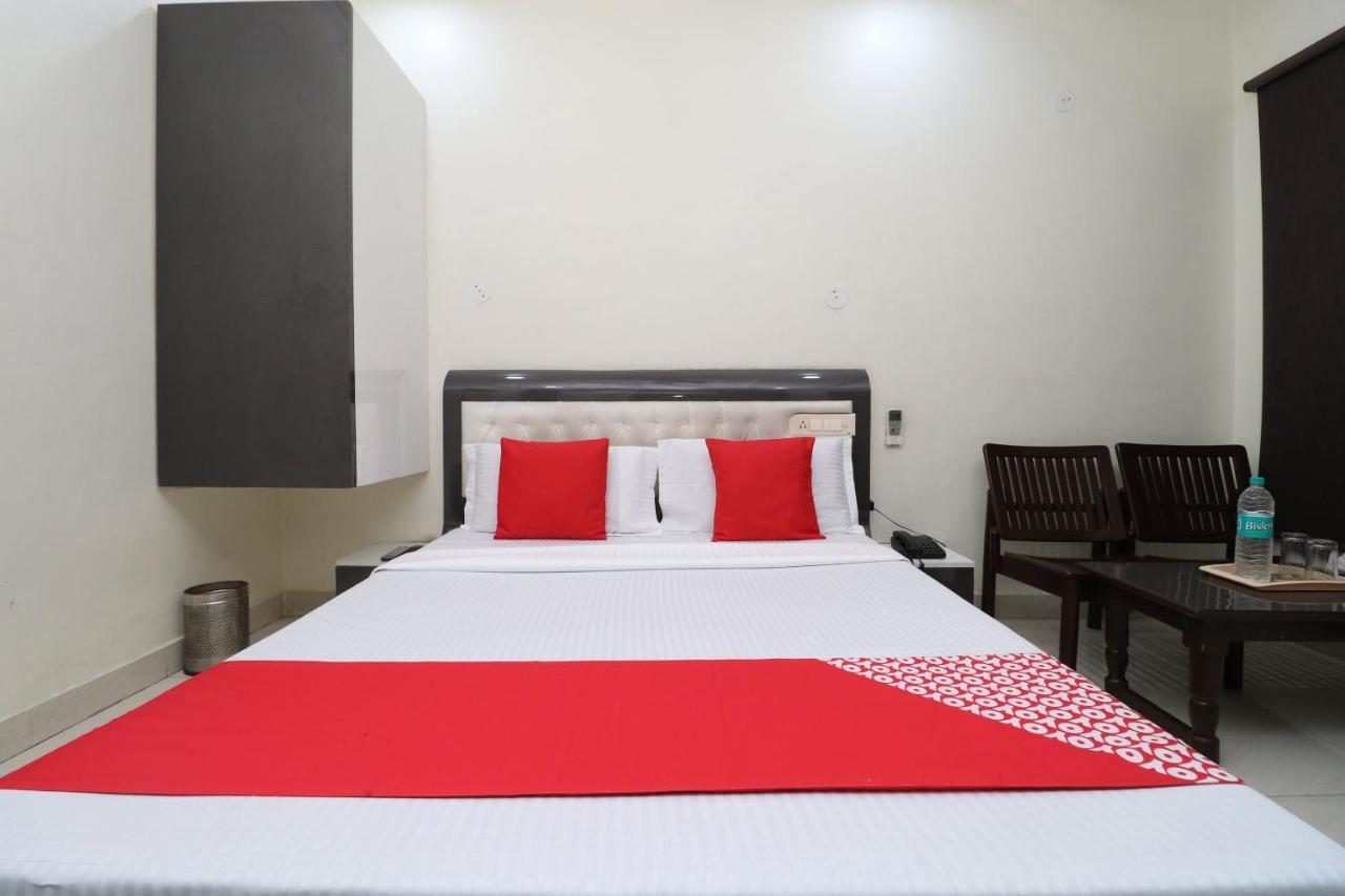 Oyo 29637 Hotel Kakkar Ludhiana Extérieur photo